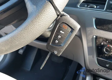 2015 Hyundai Sonata Sport z USA, uszkodzony, nr VIN 5NPE34AF1FH113426